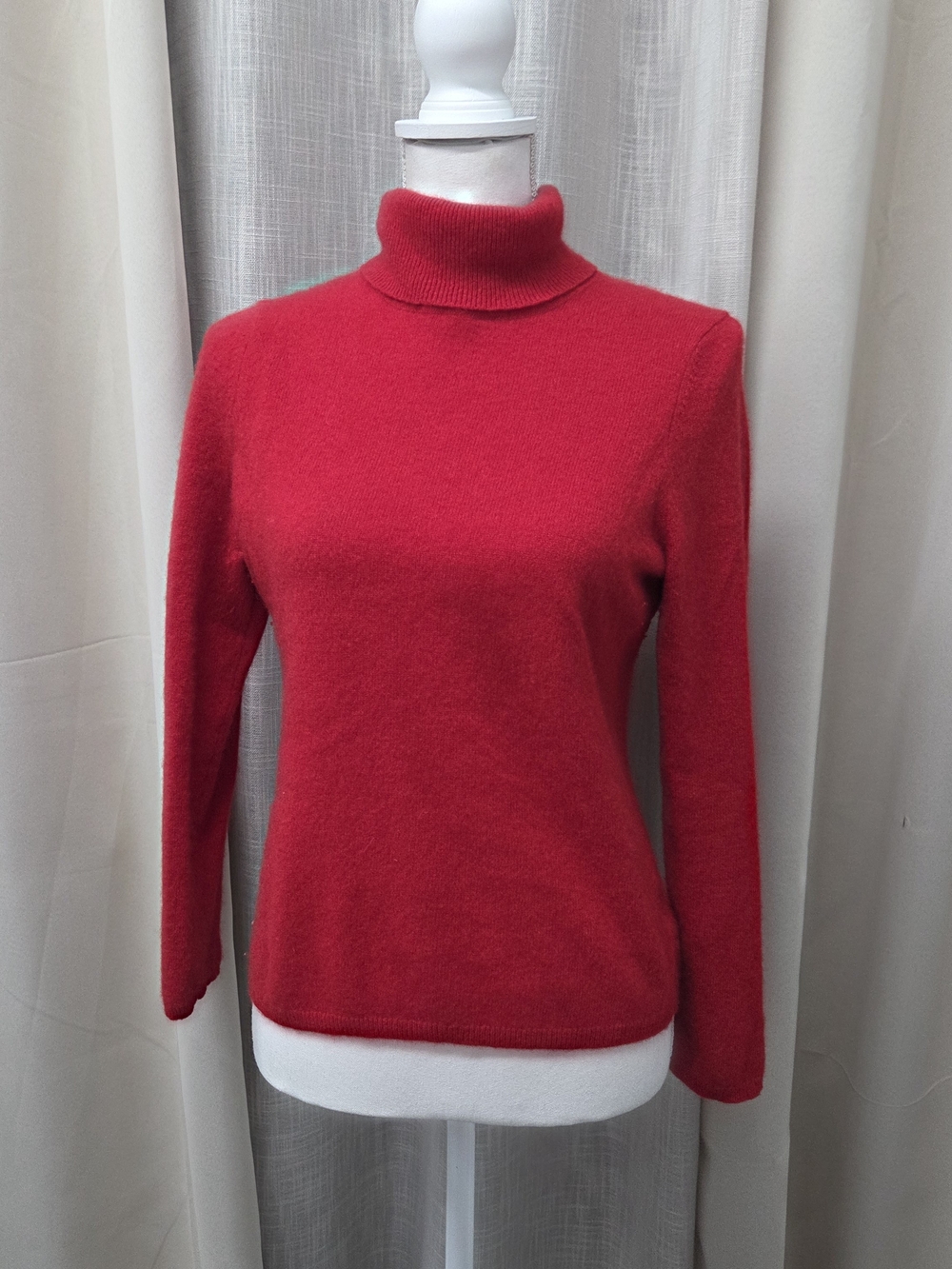 Charter Club Red Cashmere Turtleneck Sweater M Minimalist Dark Academia